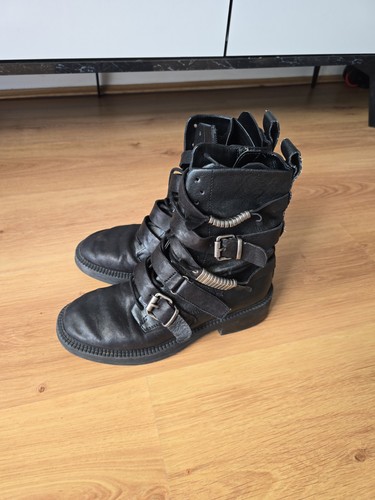 Dkny ankle boots size 5 - dkny,