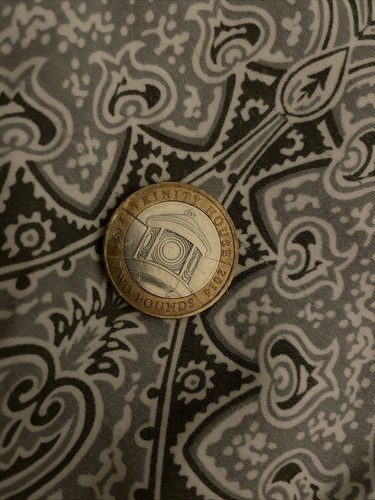 Trinity house pound coin - house,