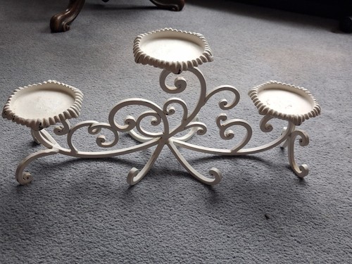 Vintage shabby chic white - chic,