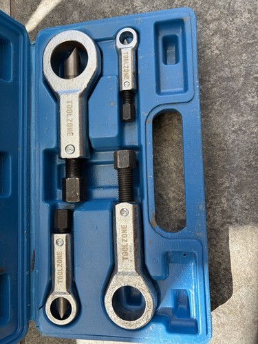Piece nutt splitter - 4, wask