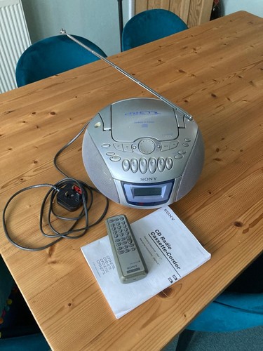 Sony radio cassette - radio,