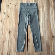 Lululemon Wunder Train pockets 25” leggings in grey sage size US6/UK10