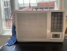 Excellent , 12000 BTU window aircon, very efficient, no aircon technician needed