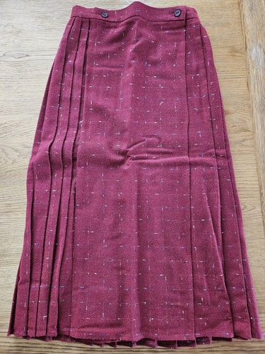 Vintage 1970s burgundy kilt - vintage,
