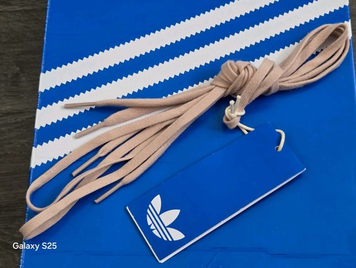Bnwt adidas originals - adidas, off