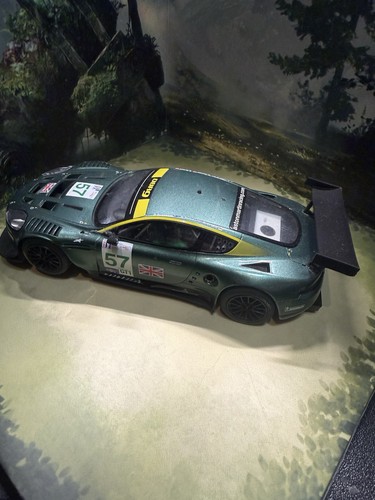 Scalextric aston martin dbr9 - scalextric,