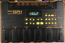 Roland GR-1 Guitar Synthesizer Made in Japan Guitar Effect Pedal Working