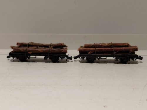 Peco gauge flat wagons with - gauge,