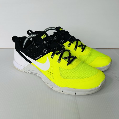 Nike metcon volt - volt, platinum