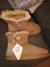 UGG Mini Bailey Button Boot Womens 9.5 EU 44 Chestnut