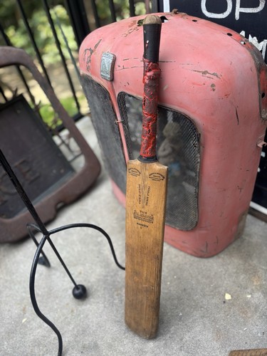 Old cricket bat - cricket,
