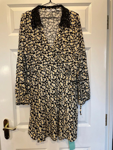 Bnwt dorothy perkins black - perkins,