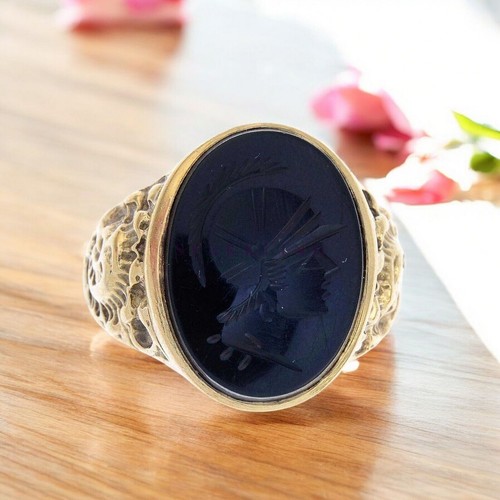 Black onyx oval - black, cut