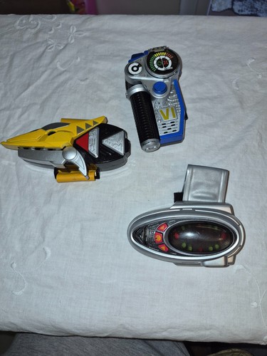 Three vintage power rangers - ,