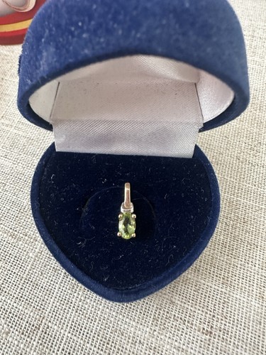9ct gold emerald - 9ct,
