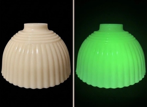 Vintage uranium glass lamp - uranium,