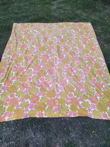 Vintage double size flat sheet - size,