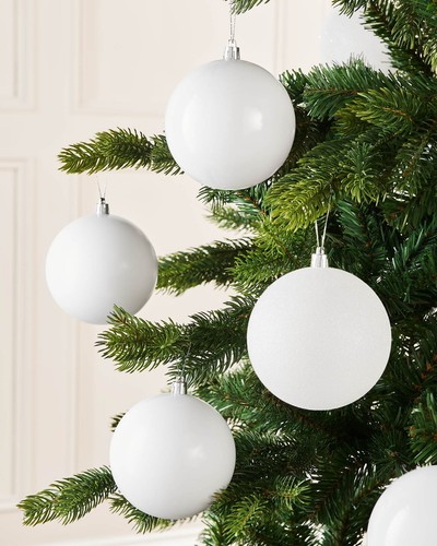 White shatterproof baubles - white, 9