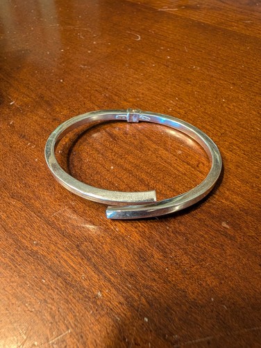 Vintage dyadema italy hinged - dyadema,