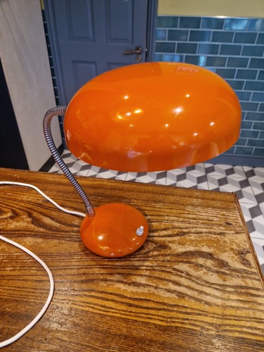 Retro orange table - table, lamp