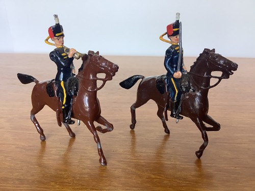 Britains vintage lead soldiers - britains,