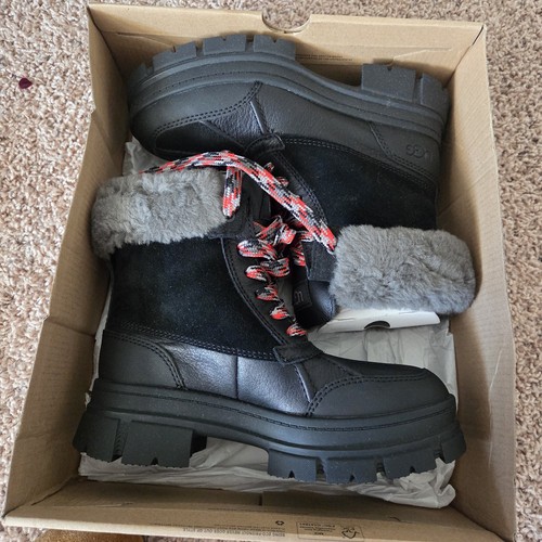 New ugg ashton - 5.5,