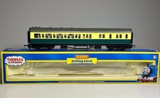 Hornby R121 Thomas & Friends Gordon’s Brake Coach - OO Gauge VNMIB