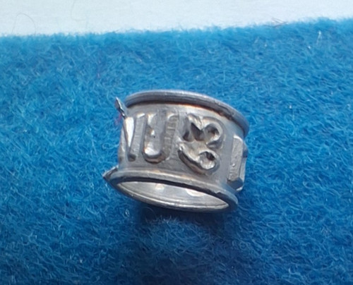 Old vintage racing pigeon - old, ring
