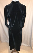 Rare Vintage 1960s Madeleine De Rauch Paris Black  Velvet Dress... with Pockets!