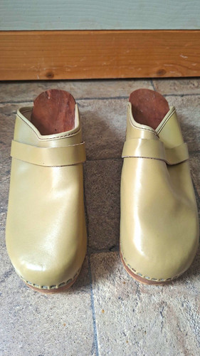 Vintage beige leather mule - vintage,
