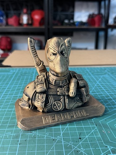 Printed deadpool bust - 3d,