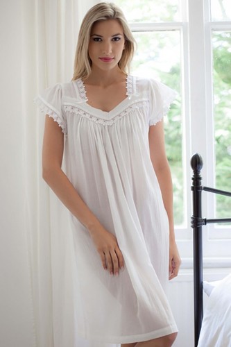 Pretty white cotton nightdress - white,