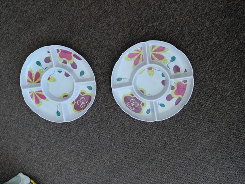 Pretty pair round plastic - round,