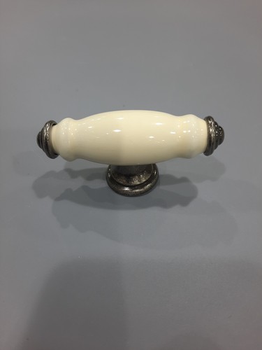 Knob cream antique style - cream,