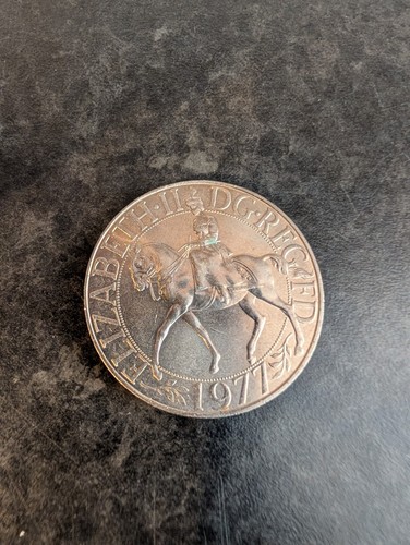 Rare 1977 queen elizabeth - elizabeth, ii