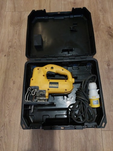 Dewalt dw331 jigsaw 110v - dewalt, 110v.