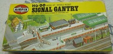 VINTAGE AIRFIX HO/OO Model Railway Kit Signal Gantry