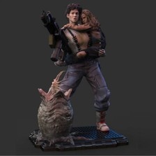 Aliens: Ripley Rescuing Newt