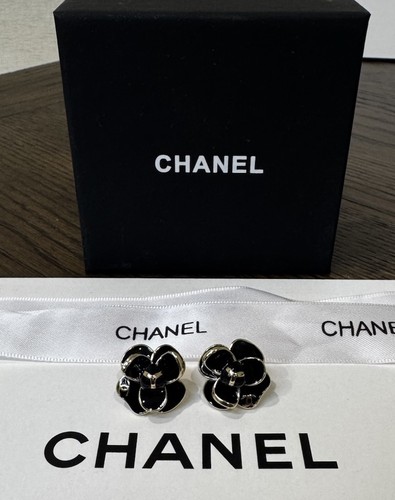 Chanel camellia earrings black - chanel,