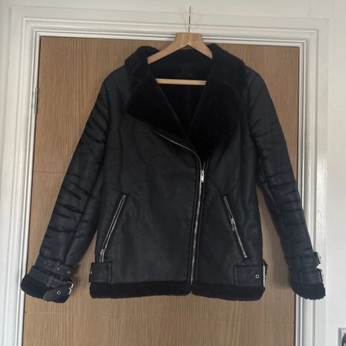Missguided black faux fur - missguided,