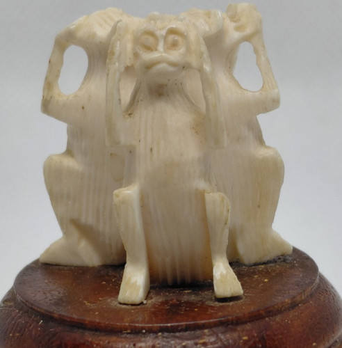 Vintage hand carved - three, wise