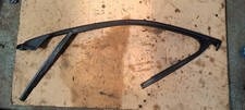 2018 MERCEDES GLC X253 FRONT RIGHT SIDE WINDOW GUIDE RAIL SEAL FRAME A2537257400