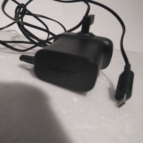 Genuine nokia mains charger - genuine,