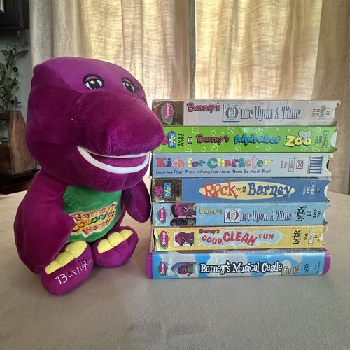 Lot vintage barney - of,