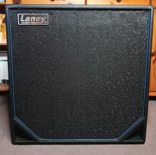 Laney atom 4x10 bass - atom,