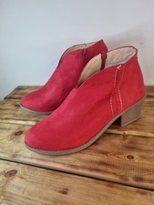 Women Red Faux Seude Mid Heel