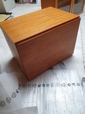Tapley 33 Drinks / Storage