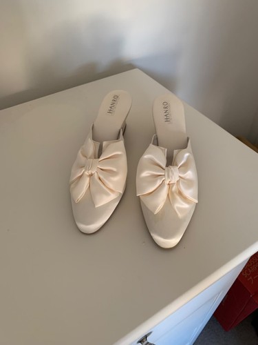 Hanro pale pink satin slippers - pale,