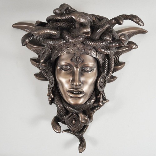 Medusa guardian head - guardian,
