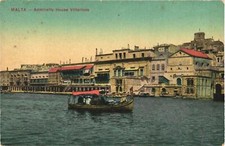 Boating Along Vittoriosa